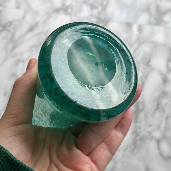 Vintage - Aqua/Teal hand blown glass vase stretched with with accents - Picture 3 of 6